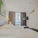 Hotel Holiday Beach Budapest Hotel 4*