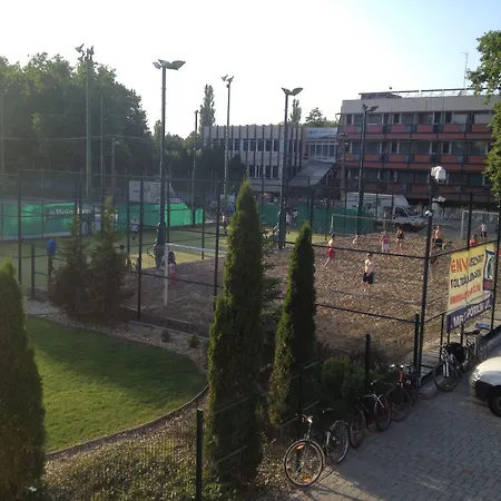 Holiday Beach Budapest Hotel 4*