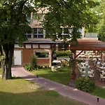 Holiday Beach Budapest Hotel Hotel 4*