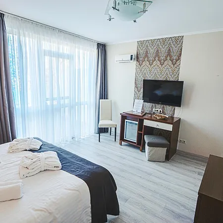 Holiday Beach Budapest Hotel