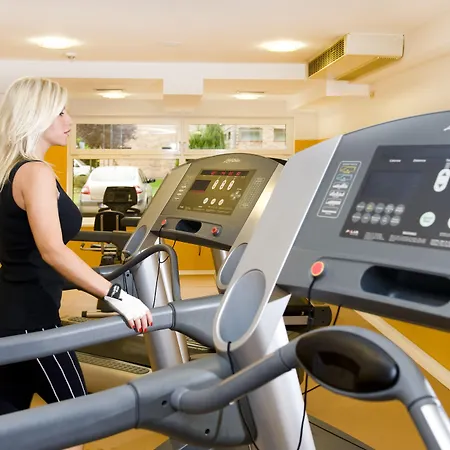 Hotel Holiday Beach Budapest Hotel Budapest