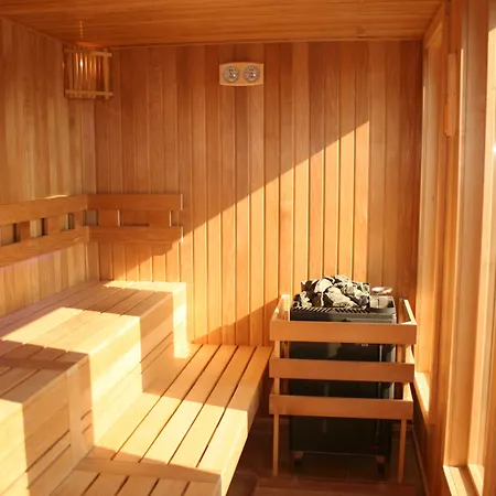 Holiday Beach Budapest Hotel Hotel