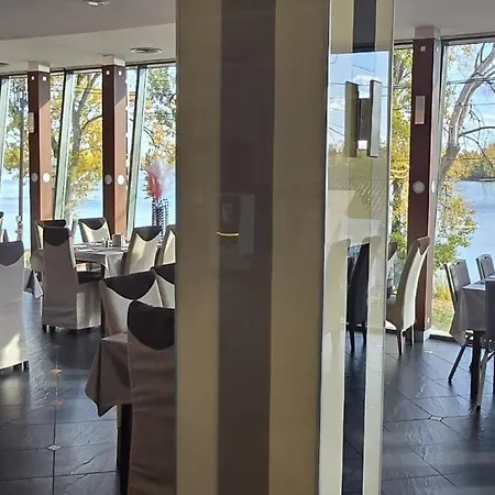 Hotel Holiday Beach Budapest Hotel