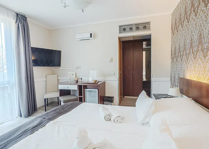 Holiday Beach Budapest Hotel