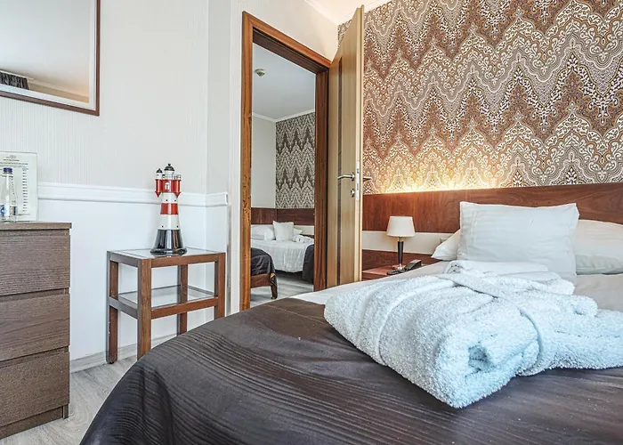 Holiday Beach Budapest Hotel Ξενοδοχείο 4*