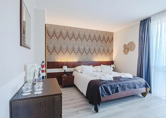Holiday Beach Budapest Hotel 4*