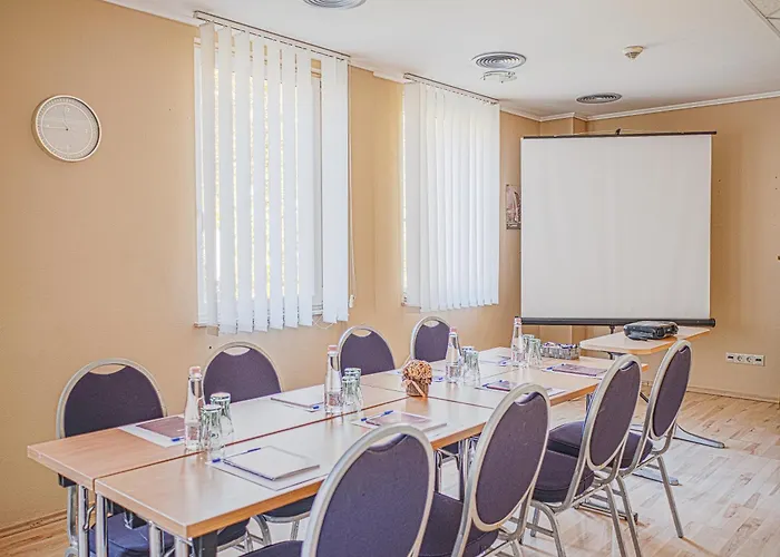 Holiday Beach Budapest Hotel Hotel