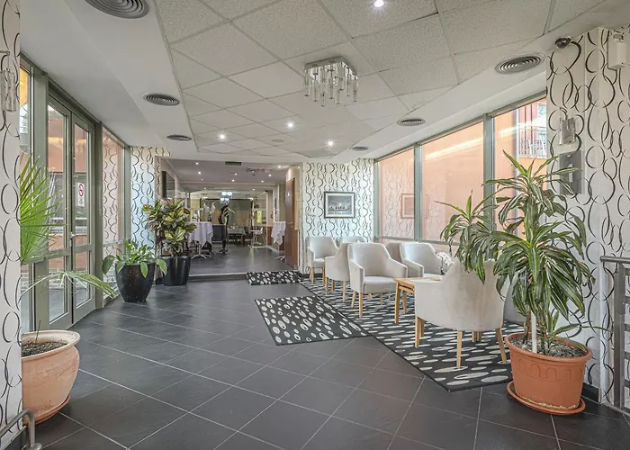 Holiday Beach Budapest Hotel Hotel