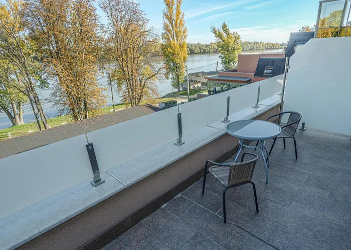 Holiday Beach Budapest Hotel Hotel