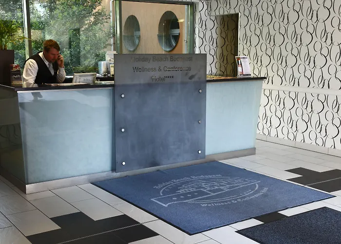 Holiday Beach Budapest Hotel 4*