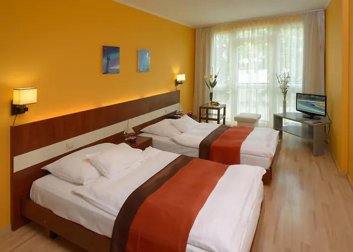 Holiday Beach Budapest Hotel