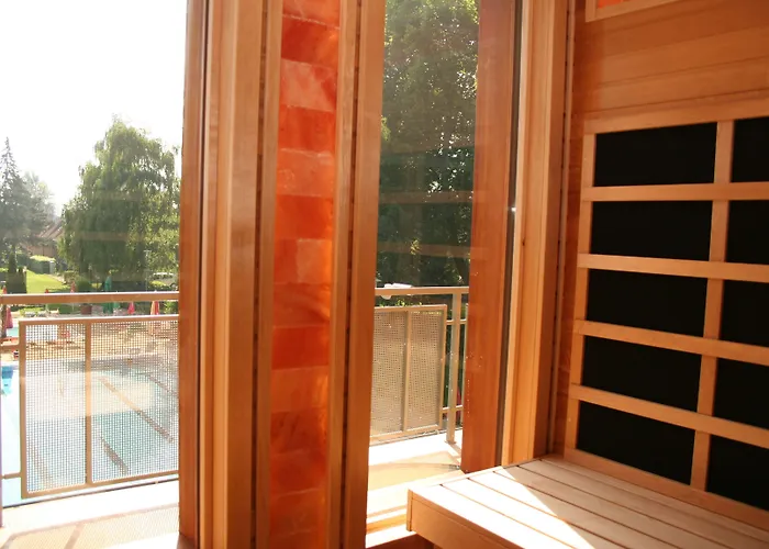 Holiday Beach Budapest Hotel 4* Boedapest