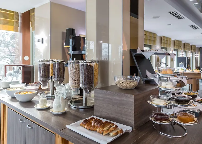 Holiday Beach Budapest Hotel Hotel