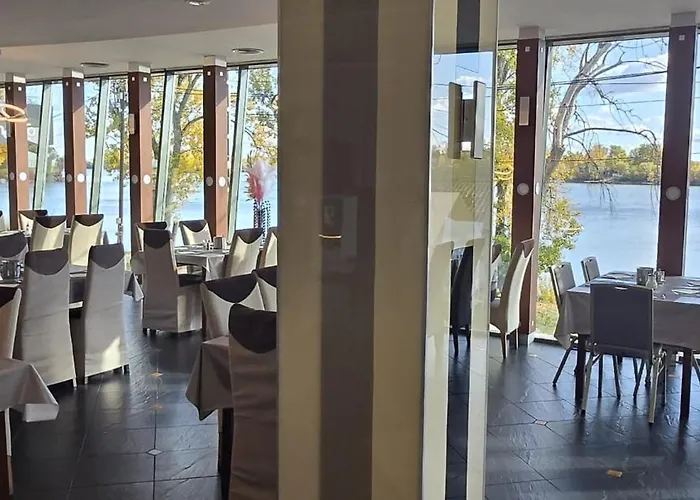 Hotel Holiday Beach Budapest Hotel