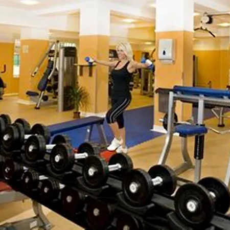 Szálloda Wellness With Sauna Park 4*