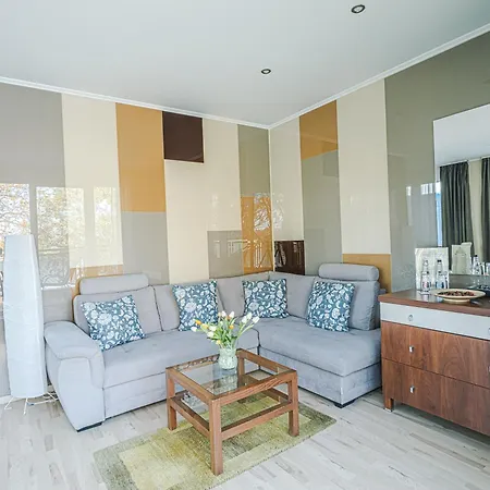 Hotel Wellness With Sauna Park 4*