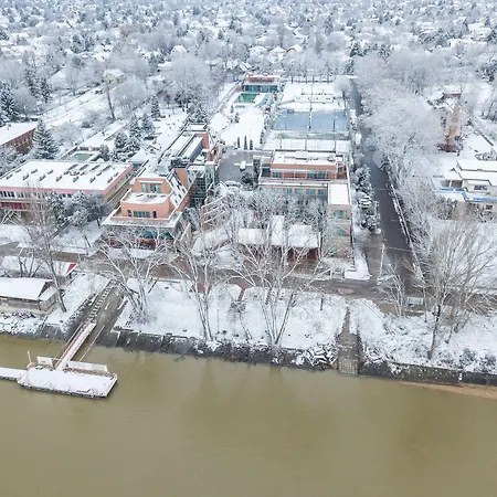 Holiday Beach Budapest Hotel Budapest