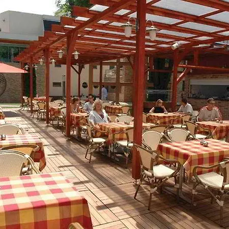 Szálloda Wellness With Sauna Park