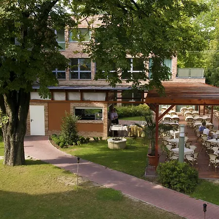 Wellness With Sauna Park Szálloda 4*