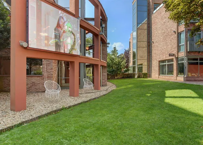 Holiday Beach Budapest Hotel Szálloda