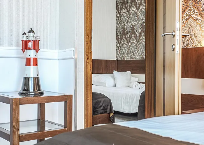 Holiday Beach Budapest Hotel 4*