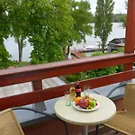 Hotel Holiday Beach Budapest Hotel 4*
